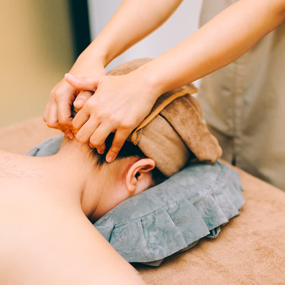 Kết Hợp Con Người Và Công Nghệ